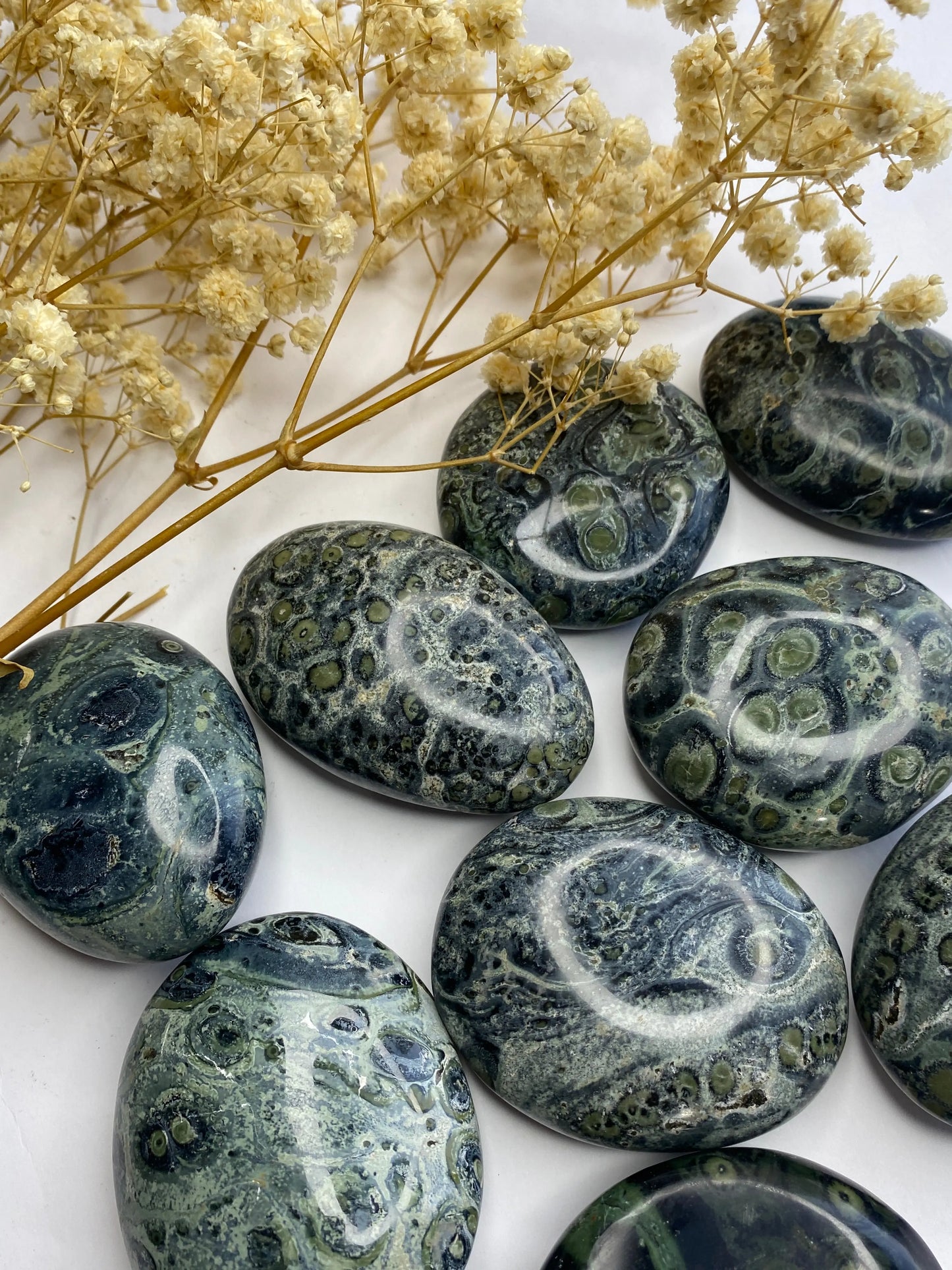 קמבבה ג׳ספר פאלם | שחרור | הבעה עצמית | קרקוע Phoenix Crystals