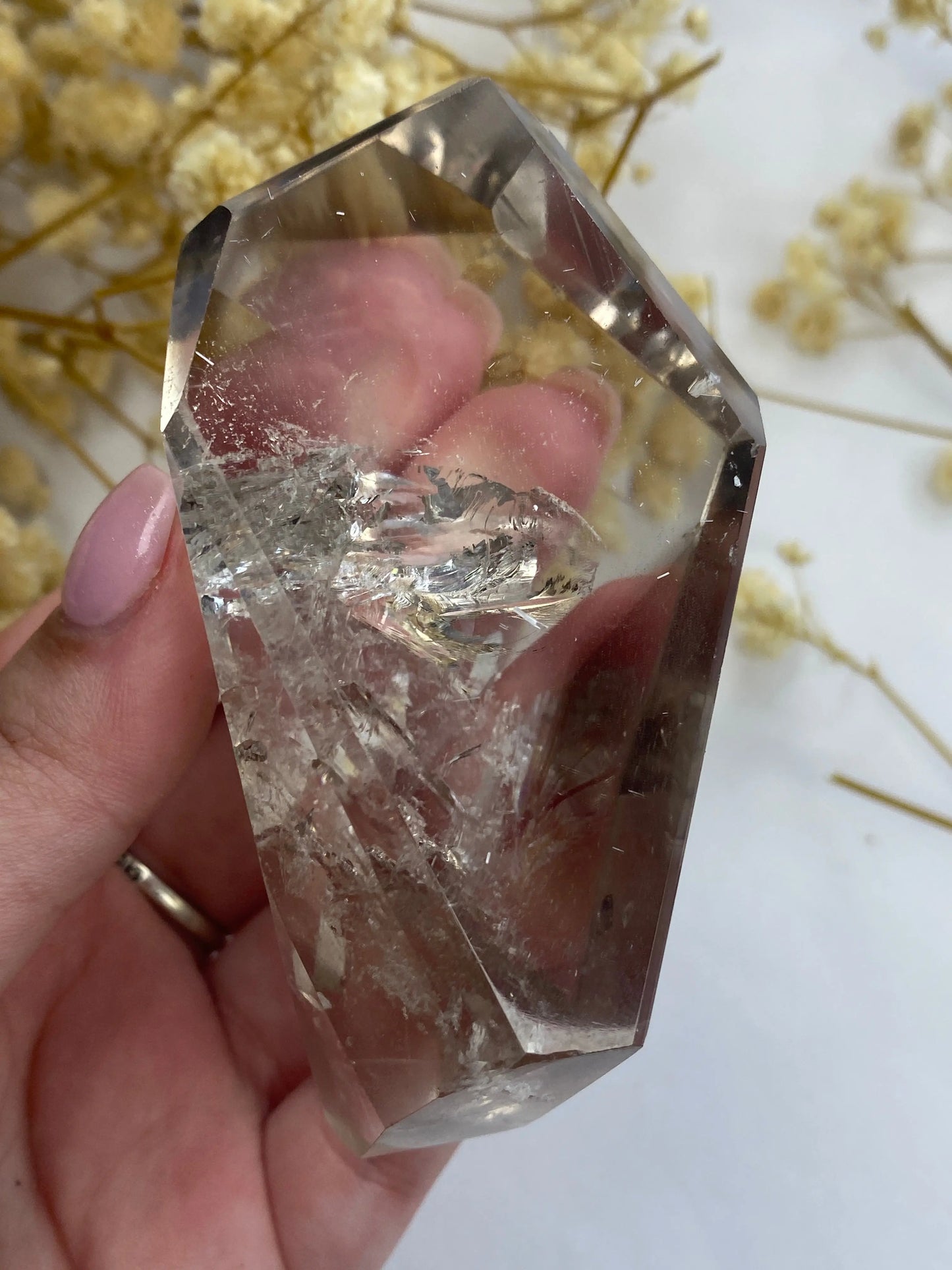 סמוקי קוורץ צורה חופשית | קרקוע | שחרור | הגנה Phoenix Crystals