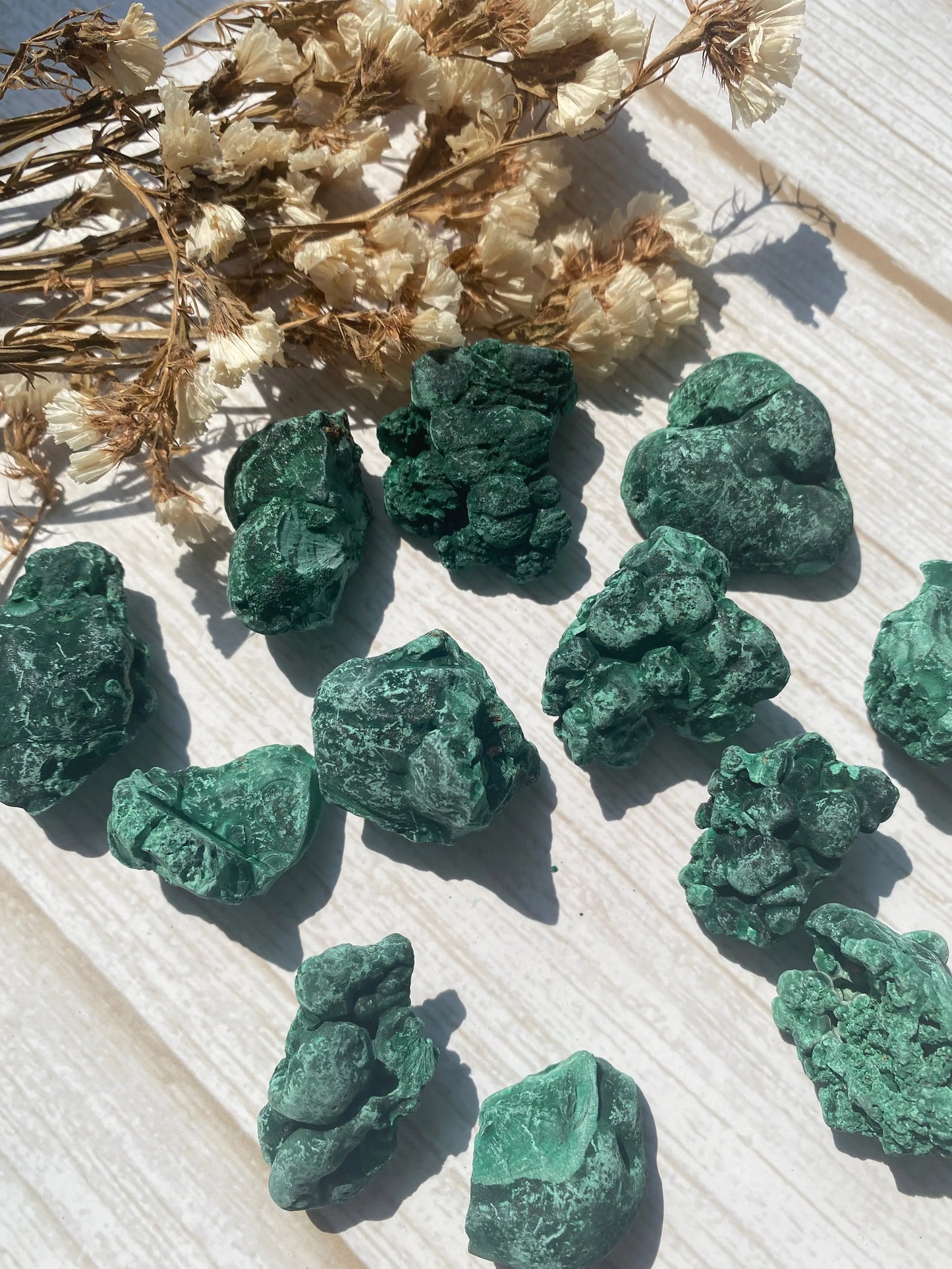 קריסטל מלכיט מלאכיט מהצד