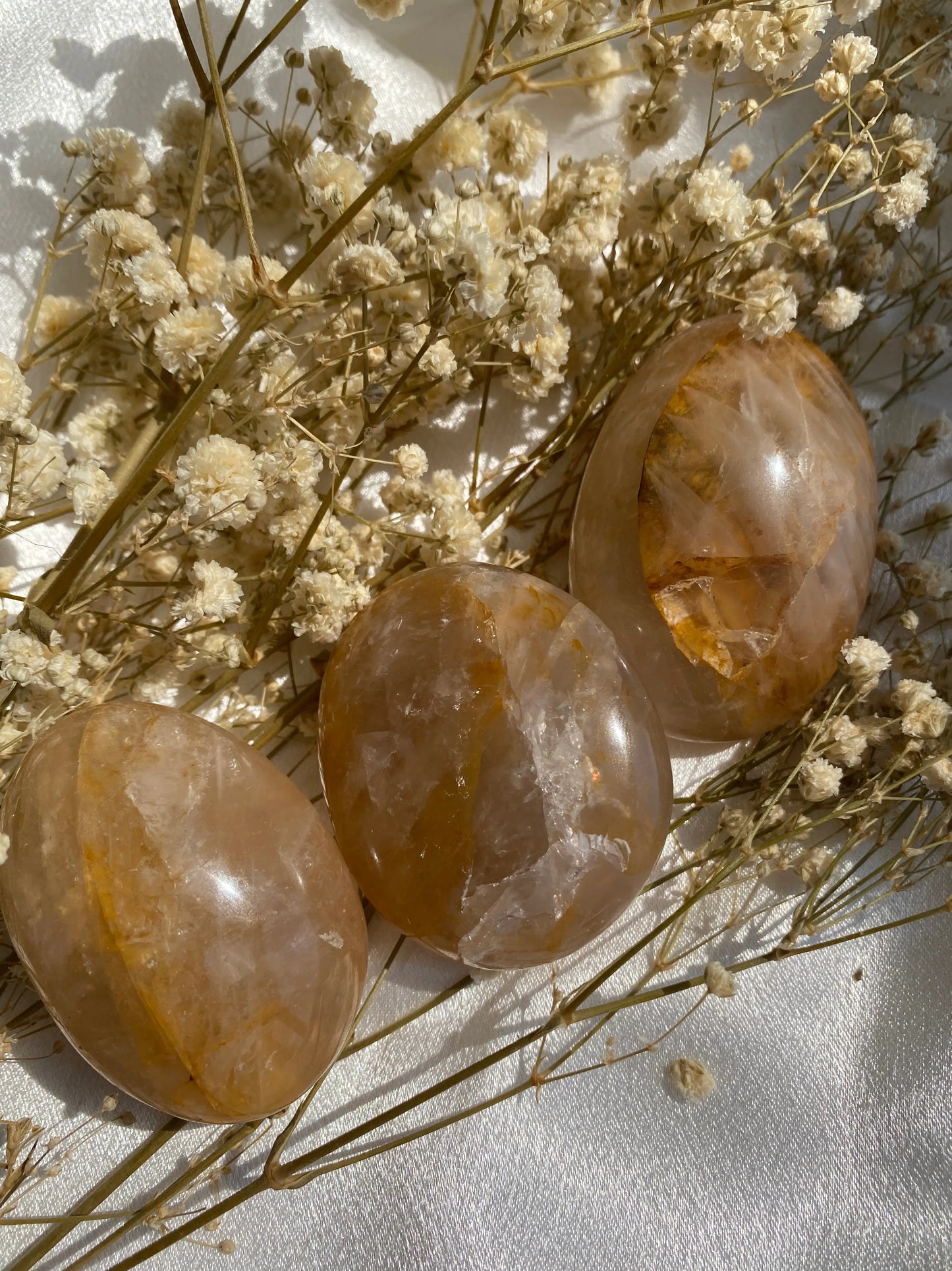 קריסטל גולדן הילר מהצד