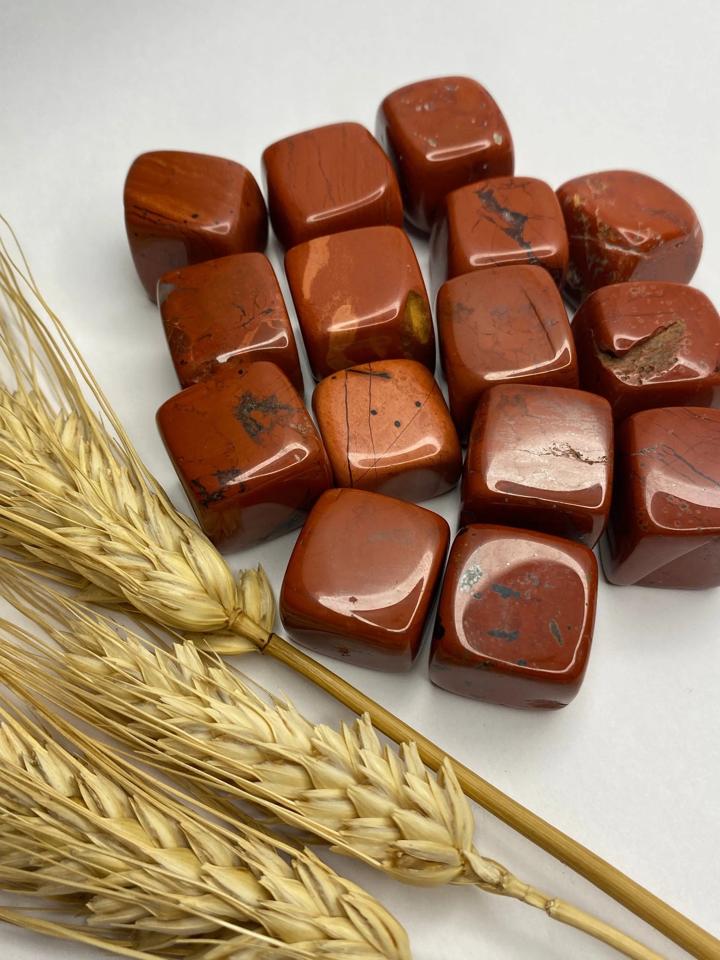 קריסטל ג'ספר אדום