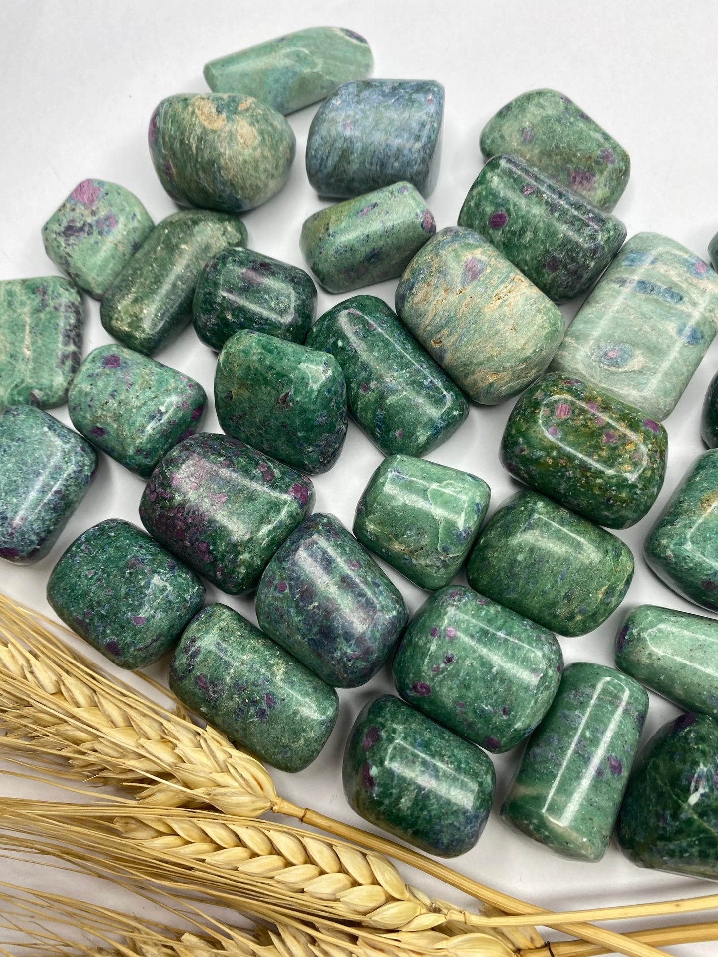 רובי פושסייט קיאנייט חלוק נחל פאלם | חמלה | אהבה עצמית | השראה Phoenix Crystals